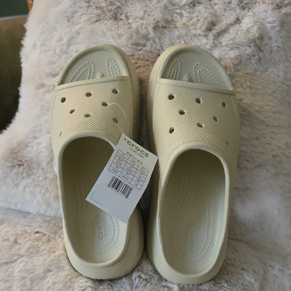 CROCS | Shoes | Nwt Crocs Light Cream Slide Sandalssizes 9  display picture 1